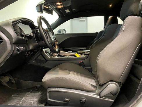 Used 2022 Dodge Challenger GT w/ Driver Convenience Group image 11