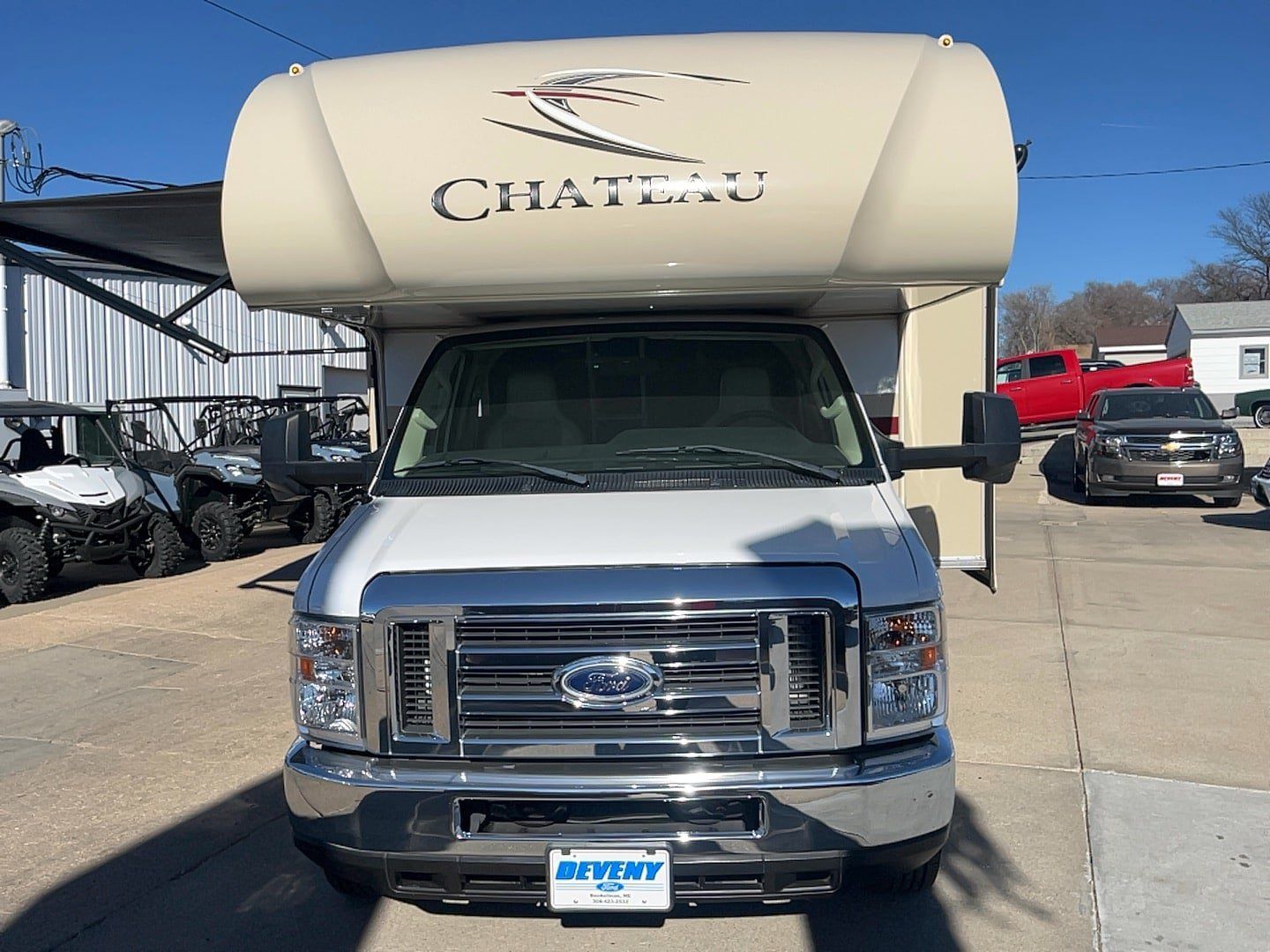 Used 2017 Ford E-450 and Econoline 450 Super Duty w/ Motorhome Prep Package RWD image 2
