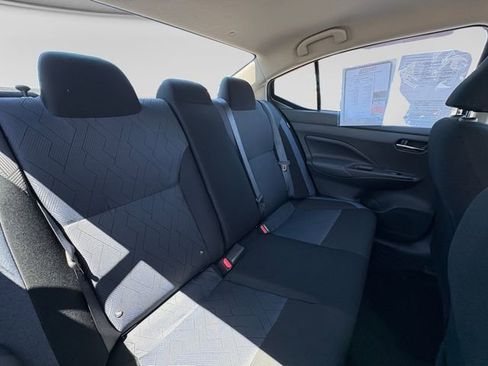 Used 2025 Nissan Versa SV FWD image 29