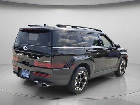 Used 2024 Hyundai Santa Fe SEL FWD image 7