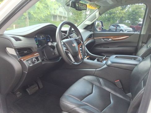 Certified 2016 Cadillac Escalade ESV 2WD image 21
