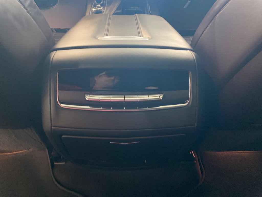 Used 2021 Cadillac Escalade Sport Platinum w/ Heavy-Duty Trailer Package AWD/4WD image 19