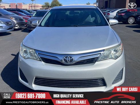 Used 2014 Toyota Camry LE image 3
