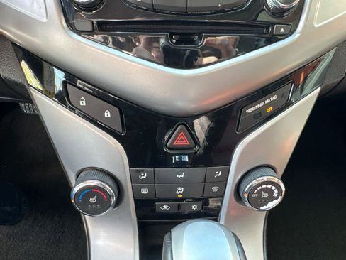 Used 2013 Chevrolet Cruze LT FWD image 24