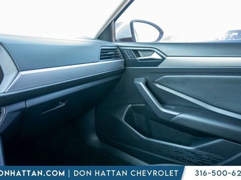 Used 2021 Volkswagen Jetta R-Line image 12