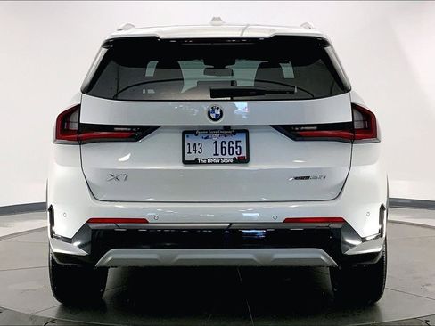 New 2026 BMW X1 xDrive28i w/ Convenience Package image 3
