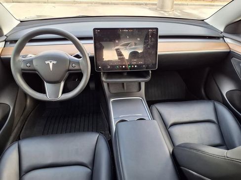 Used 2023 Tesla Model 3 Standard Range image 15