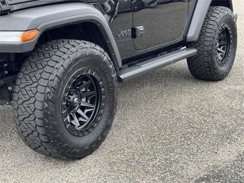 Used 2023 Jeep Wrangler Sport S image 13