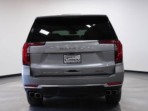 Used 2025 GMC Yukon Denali AWD/4WD image 6