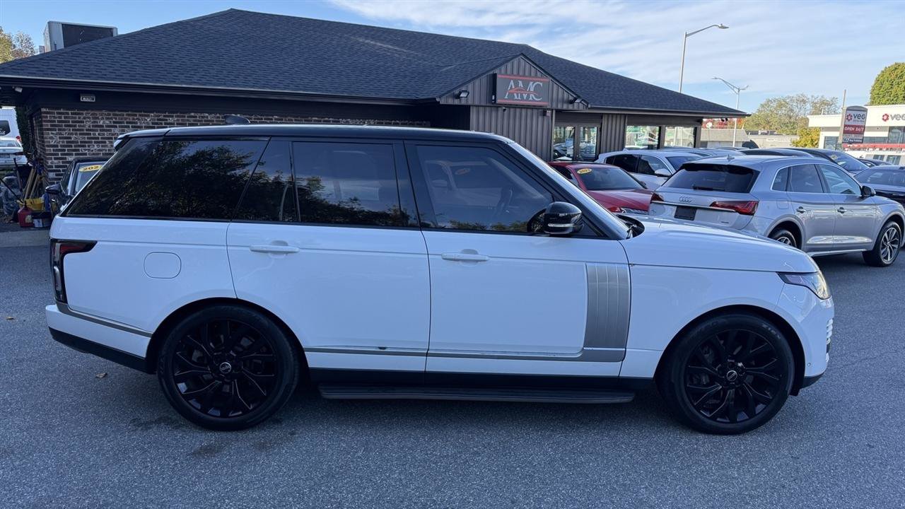 Used 2018 Land Rover Range Rover HSE AWD/4WD image 17