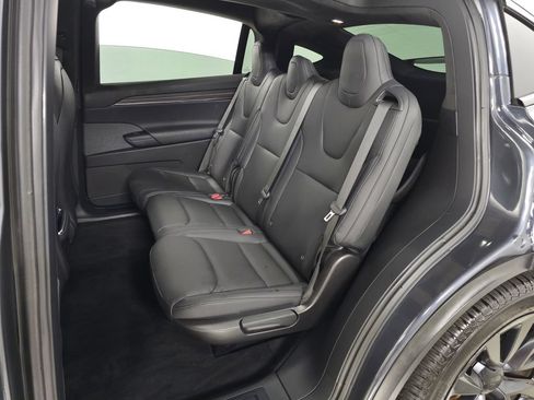 Used 2023 Tesla Model X AWD/4WD image 33