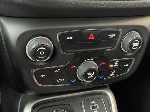 Used 2018 Jeep Compass Latitude w/ Popular Equipment Group image 24