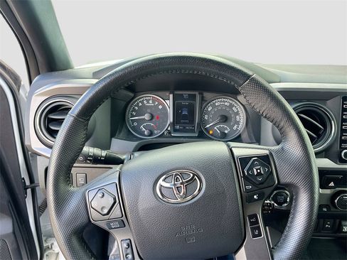 Used 2021 Toyota Tacoma TRD Pro image 11