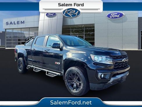 Used 2022 Chevrolet Colorado Z71 w/ Z71 Midnight Edition AWD/4WD image 1