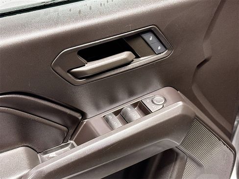 Used 2024 Chevrolet Colorado Trail Boss w/ Technology Package image 25