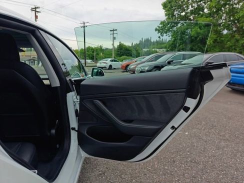 Used 2019 Tesla Model 3 Long Range AWD/4WD image 31