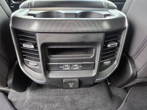 Certified 2025 RAM 1500 Big Horn AWD/4WD image 24