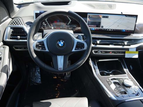 New 2026 BMW X7 xDrive40i w/ M Sport Package image 8