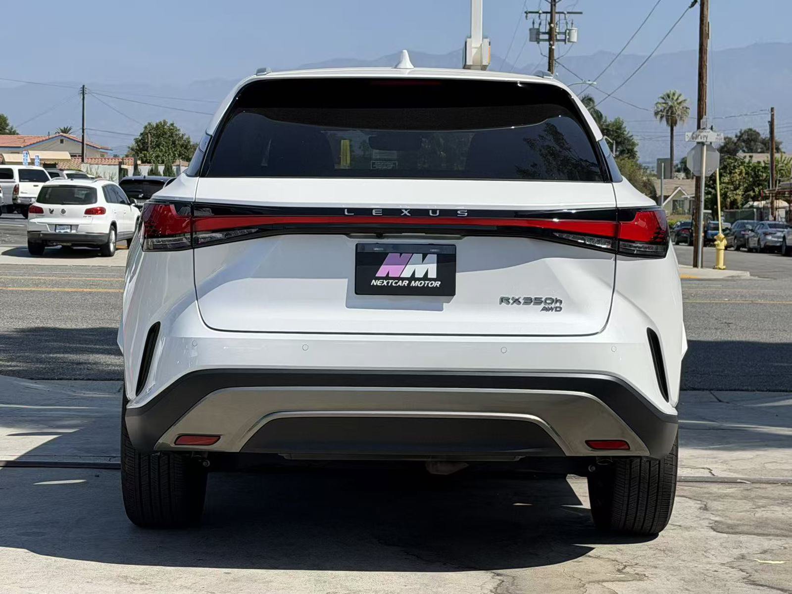 Used 2025 Lexus RX 350h w/ Convenience Package AWD/4WD image 6
