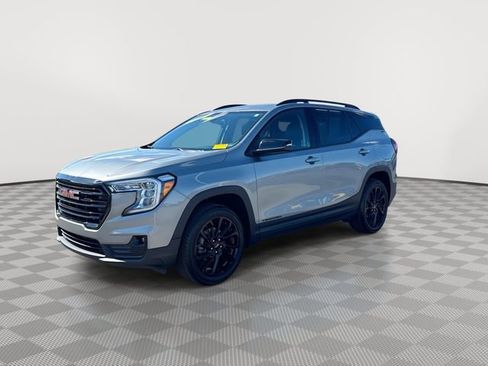 Certified 2024 GMC Terrain SLT w/ Elevation Edition AWD/4WD image 6