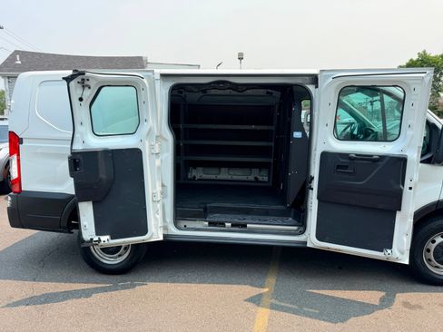 Used 2015 Ford Transit 250 130 Low Roof RWD image 16