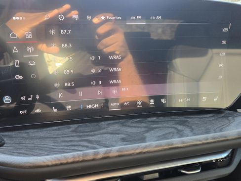 New 2025 Audi Q5 Premium Plus image 19