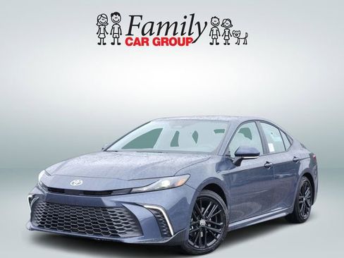 New 2026 Toyota Camry SE FWD image 1