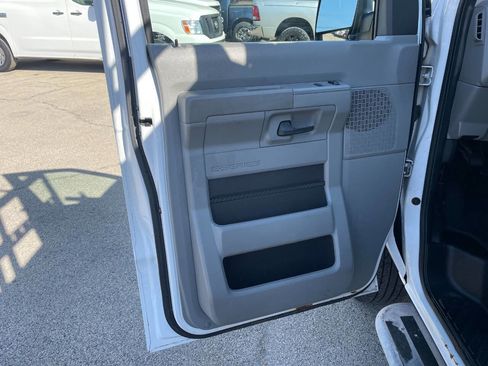Used 2013 Ford E-250 and Econoline 250 w/ PWR Group image 13