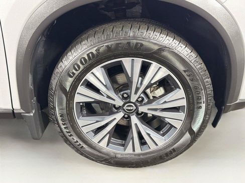 Used 2023 Nissan Rogue SV w/ SV Premium B Package AWD/4WD image 36