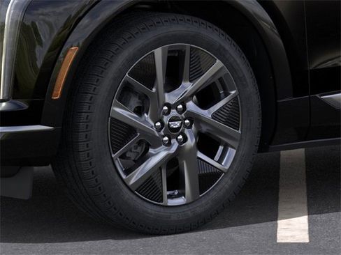 New 2025 Cadillac Optiq Luxury 1 w/ LPO, Floor Liner Package image 37