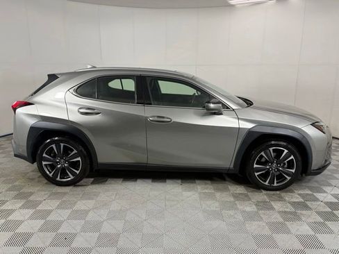 Used 2021 Lexus UX 200 w/ Premium Package FWD image 7