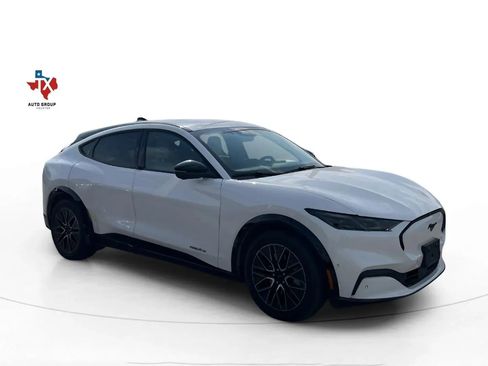 Used 2024 Ford Mustang Mach-E Premium image 1