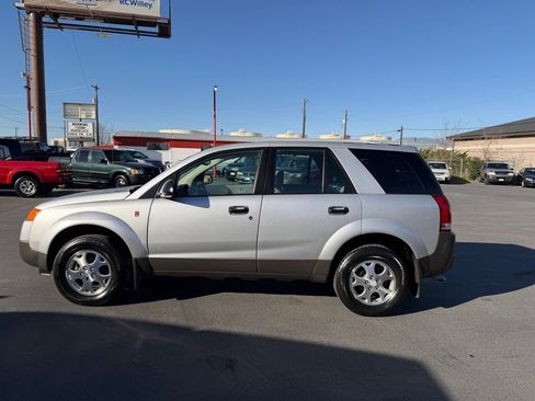 Used 2003 Saturn Vue AWD V6 w/ Leather Pkg image 3