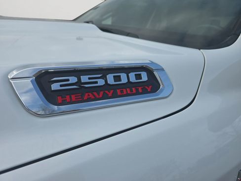 Used 2019 RAM 2500 Tradesman w/ Safety Group image 9