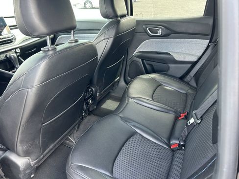 Used 2024 Jeep Compass Latitude AWD/4WD image 29
