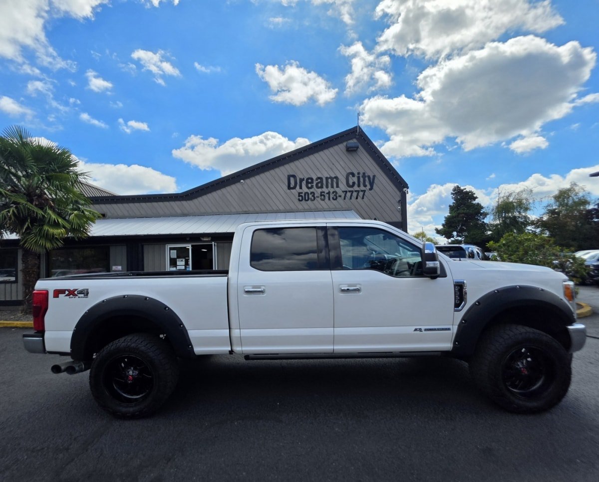 Used 2019 Ford F350 Lariat w/ Lariat Ultimate Package AWD/4WD image 2