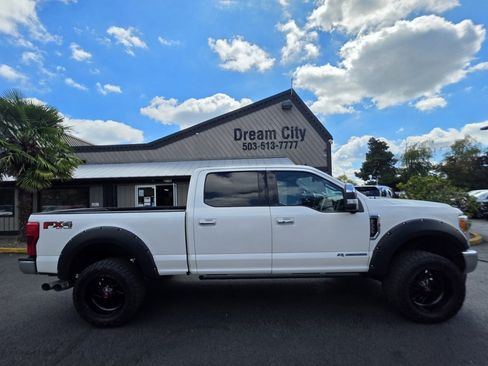 Used 2019 Ford F350 Lariat w/ Lariat Ultimate Package AWD/4WD image 2