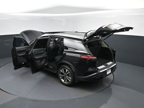 Used 2023 INFINITI QX60 Luxe w/ Vision Package image 2