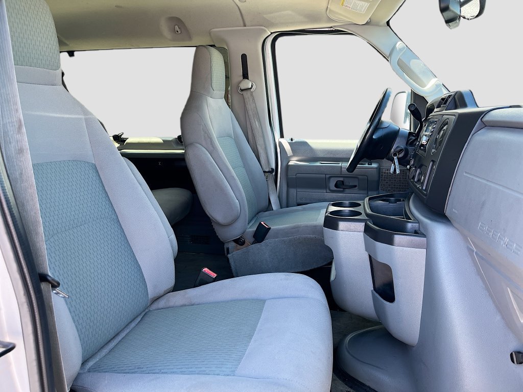 Used 2014 Ford E-350 and Econoline 350 XLT RWD image 25