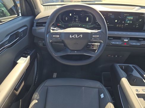 New 2026 Kia EV9 Light RWD image 16