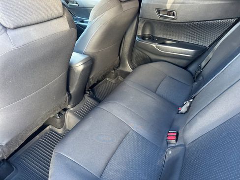 Used 2018 Toyota C-HR XLE FWD image 12