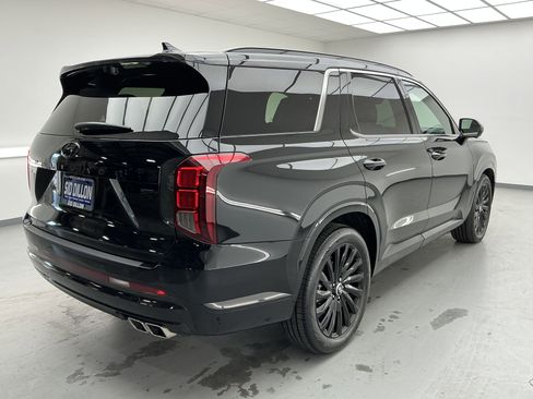 Used 2025 Hyundai Palisade Calligraphy image 4