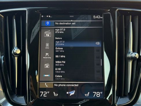 Used 2020 Volvo S60 T5 Momentum image 35