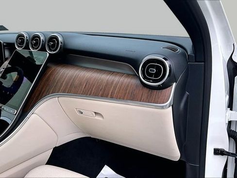Certified 2026 Mercedes-Benz GLC 300 4MATIC image 29