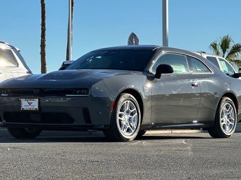 New 2025 Dodge Charger Daytona R/T w/ Sun & Sound Package AWD/4WD image 7