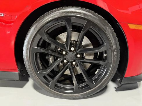 Used 2013 Chevrolet Camaro ZL1 RWD image 9
