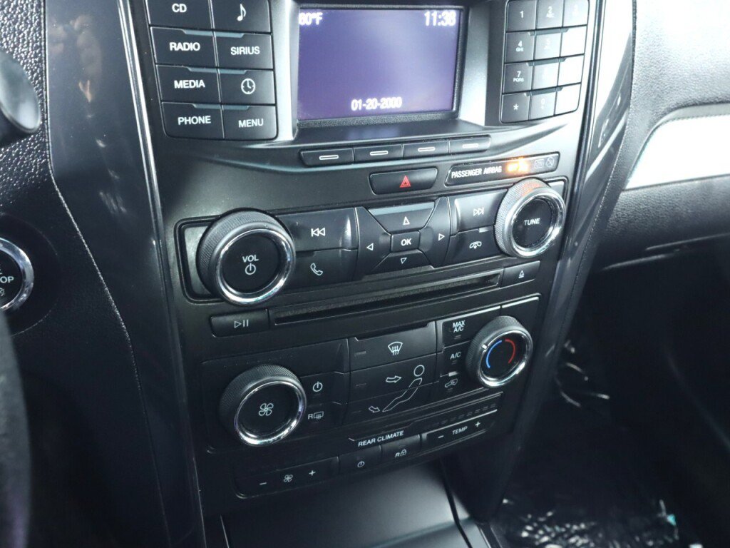 Used 2017 Ford Explorer XLT AWD/4WD image 15