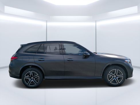 New 2026 Mercedes-Benz GLC 300 4MATIC image 5