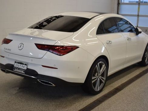 Used 2022 Mercedes-Benz CLA 250 image 4