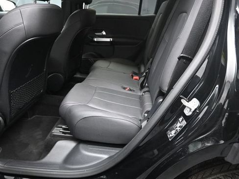 Used 2025 Mercedes-Benz GLB 250 image 20